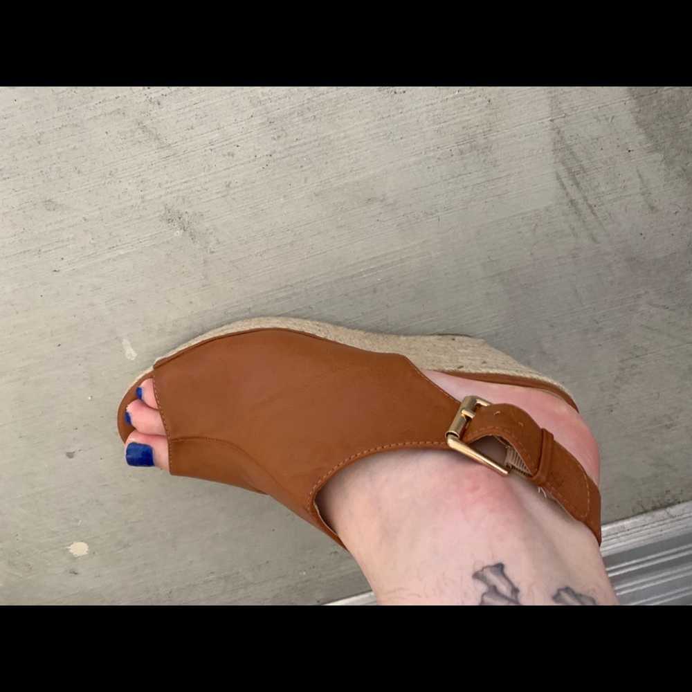 Great Neutral Wedges - Picture 6 of 6